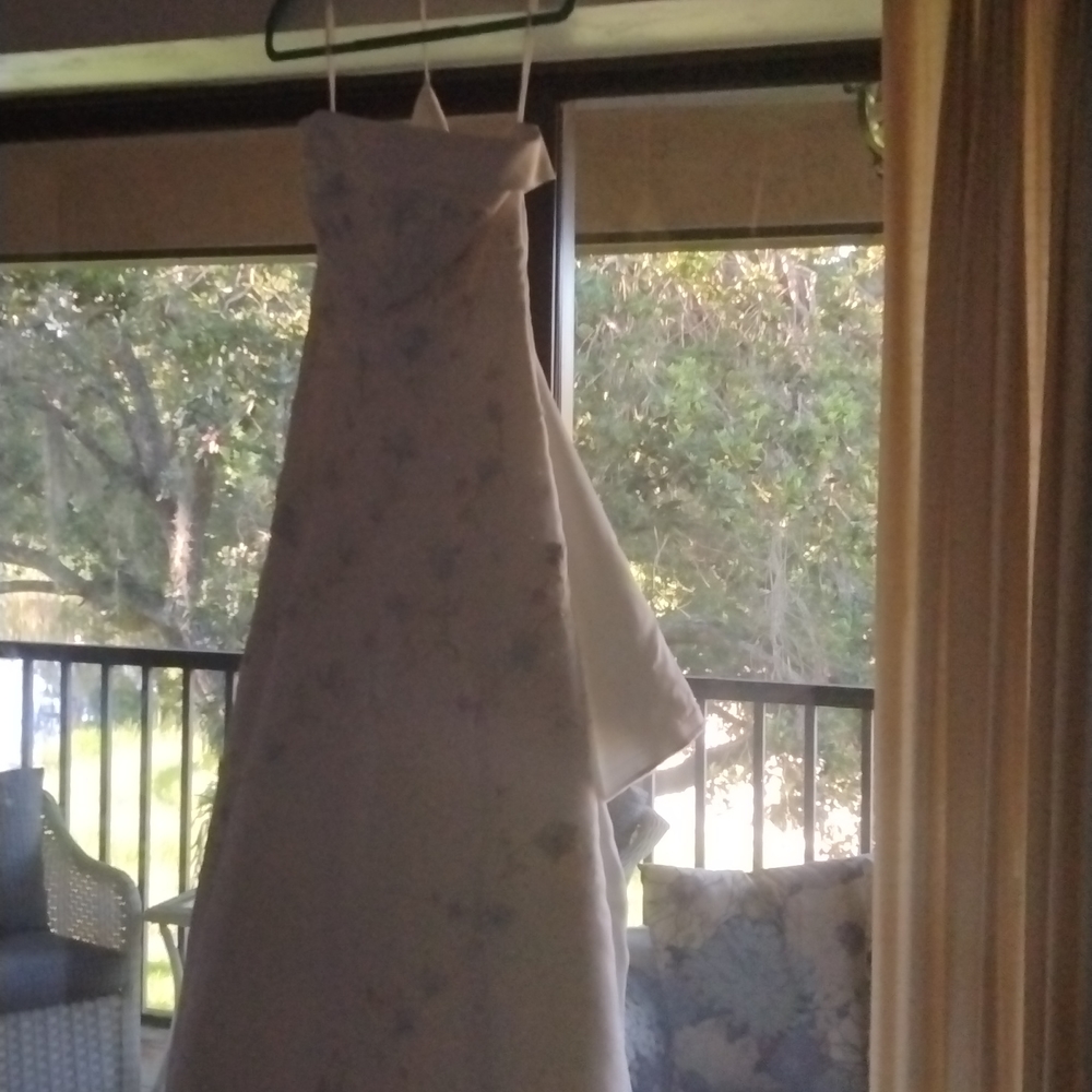 Wedding dress